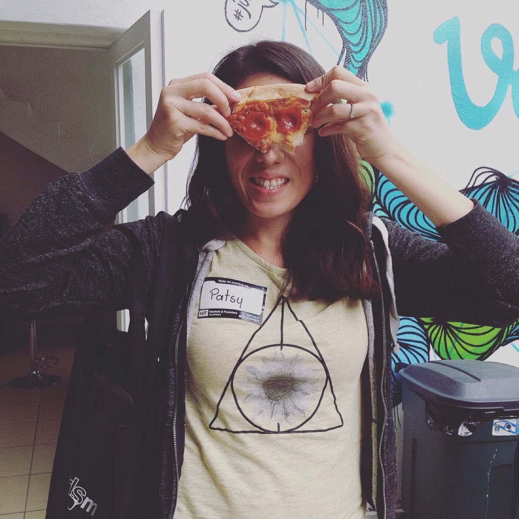 GeekGirlsMx's tweet photo. Resumen de #MSA2016 ☕️🍎🍌🍰🍕🍼👓☀️🌥🗣👌🏻👏🏼❤️ Gracias comunidad! https://t.co/uC0XNoGKFC