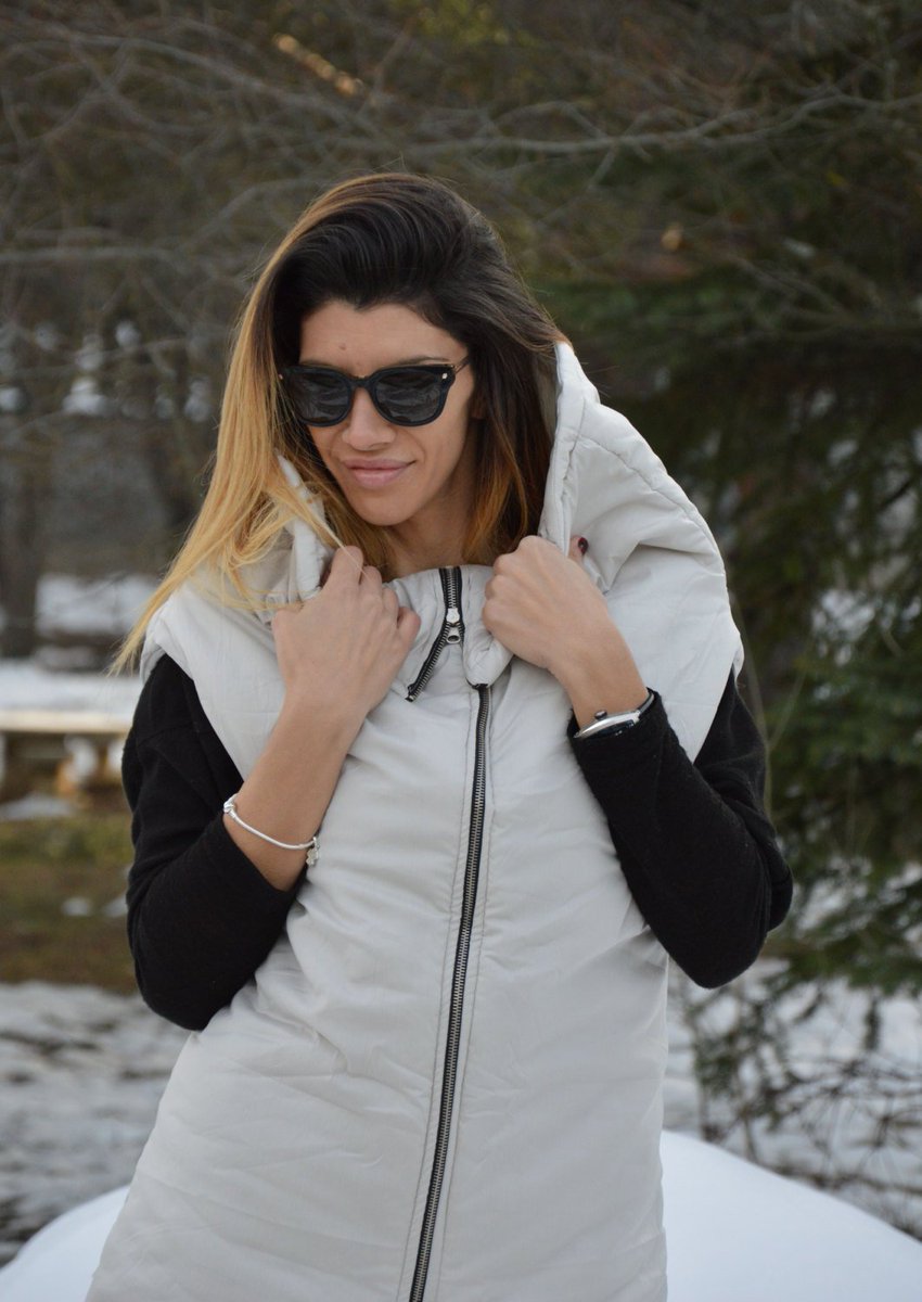 SSDfashion's tweet image. Warm Ivory Vest / Sleeveless Vest / Wool Vest / Extravagant Windproof Coa… etsy.me/2g7WOCt #Etsy #GrayJacket