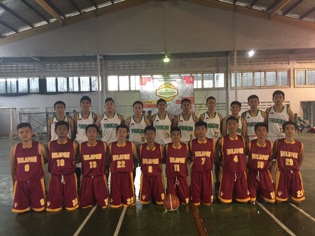 Akhir pertandingan Basket Putra dimenangkan SMK 26 Pembangunan, dgn skor 62 - 60 SMA 8 Bks. Selamat Kpd Juara Baru, SMK 26 PEMBANGUNAN!!👏🏻👏🏻