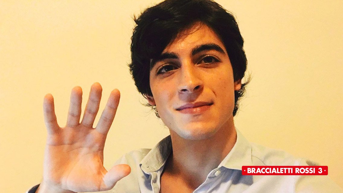 Neasa03's tweet photo. Leo in diretta - Scarica l'App e Vinci un Week-end con i BR! #BraccialettiRossi3 https://t.co/yGtmJCSVfh https://t.co/QiNRYMJJs7