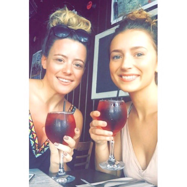 charshone's tweet photo. Sangria at the beach with my girl 🌴 https://t.co/52yX84NtFx