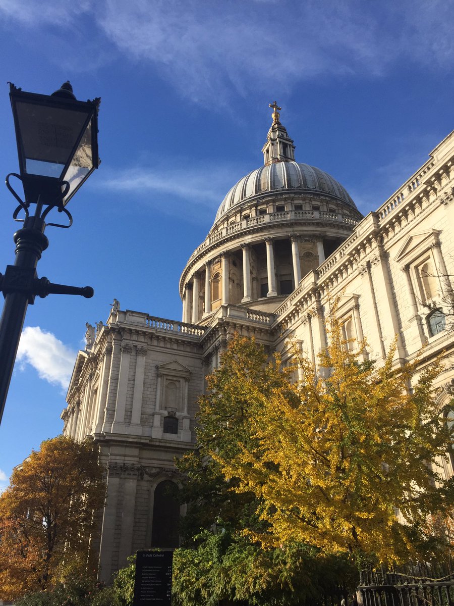 GillFarr's tweet photo. St Paul's is just stunning #stpauls #london #travel #tourist #londonlife https://t.co/XAbCAvGdUT