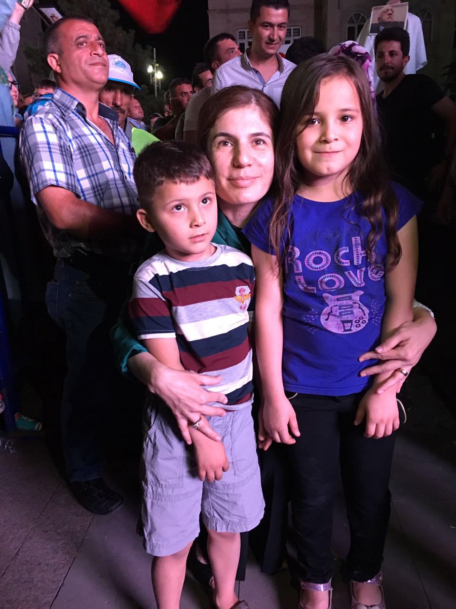 IlknurInceoz's tweet photo. Çocuklarımız bizim aydınlık yarınlarımızdır ve çocuklar kainattaki en değerli varlıktır.
#20KasımDünyaÇocukHaklarıGünü kutlu olsun. https://t.co/KPJ1i1N7cy