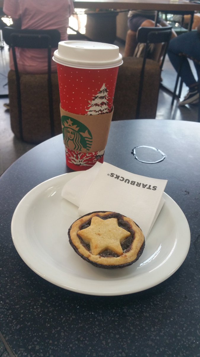 E11ies's tweet photo. @isavanzyl @Starbucks Starbucks at Menlyn Main has them 🎄🎊 https://t.co/BoHvj4ykhG
