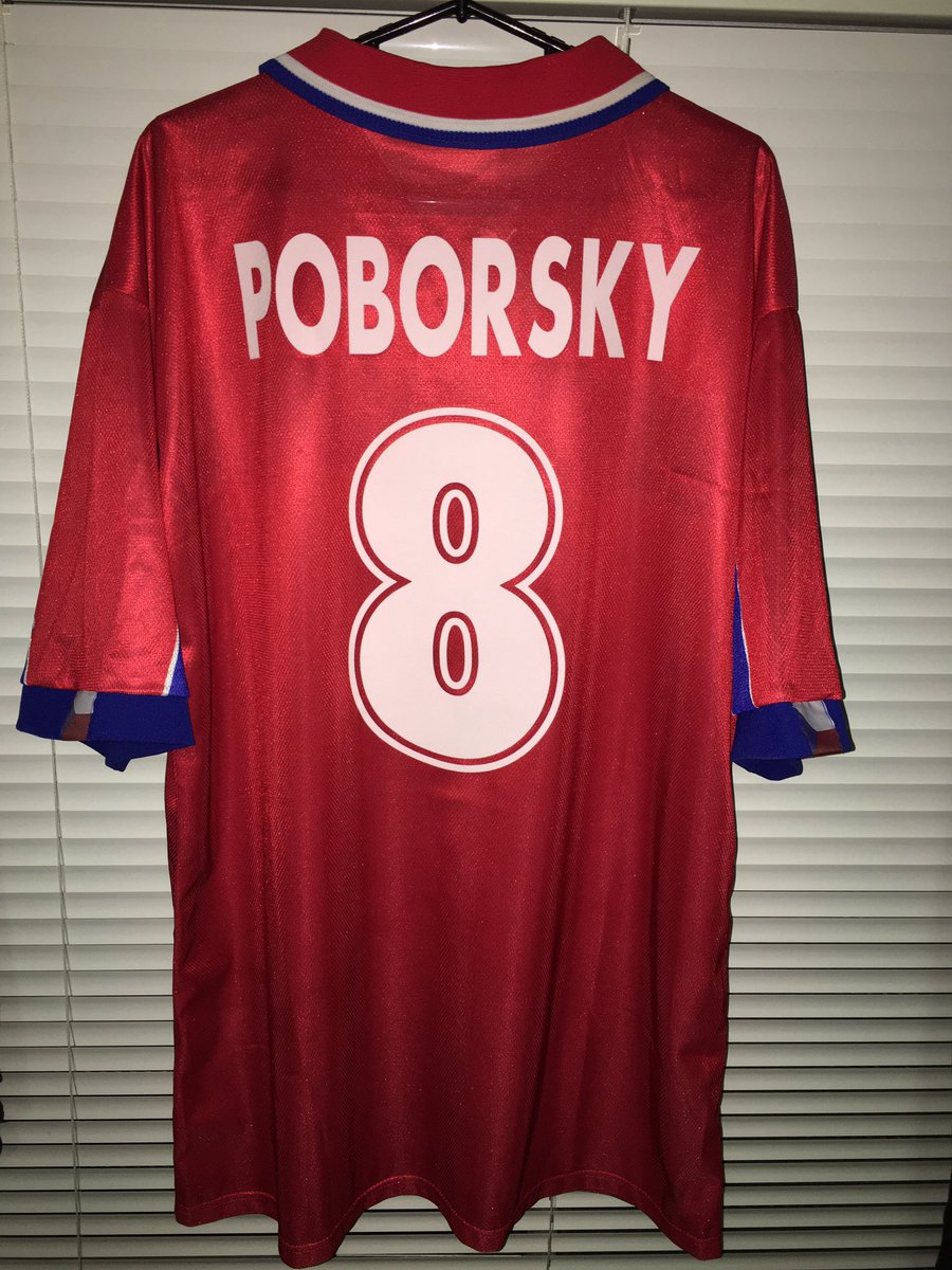 ジーザスター على تويتر Foot Uniさんで買ったサッカーユニフォーム届いた 1998チェコ代表 No 8poborsky ポボルスキー 過去にこの店で買ったユニフォーム 偶然にも全部no 8 クロアチア代表 No 8プロシネツキ バレンシア