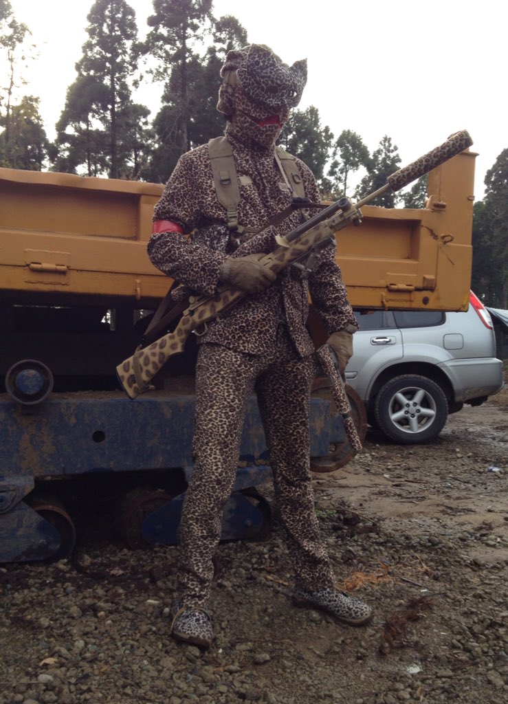 Twitter पर 鰐軍壮 全身 ヒョウ柄 迷彩装備 この時期の森の中だと本当にどこにいるかわからなくて 自然の産み出した迷彩の凄さを思い知りました アケスポ