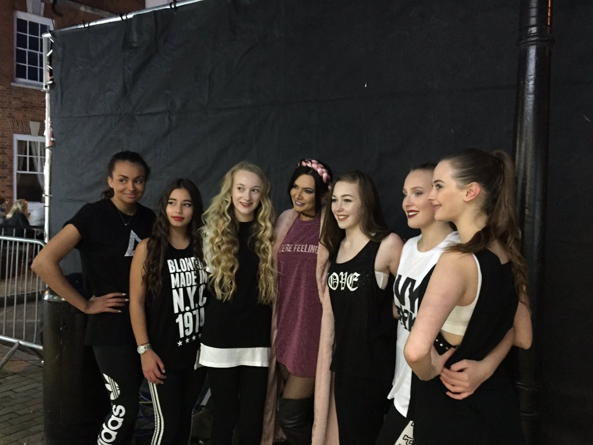 BraintreeXmas's tweet photo. Thank you @TheJessicaAlice for switching on the lights yesterday and your dancers wearing their great designer tshirts https://t.co/qUVySKi2s2