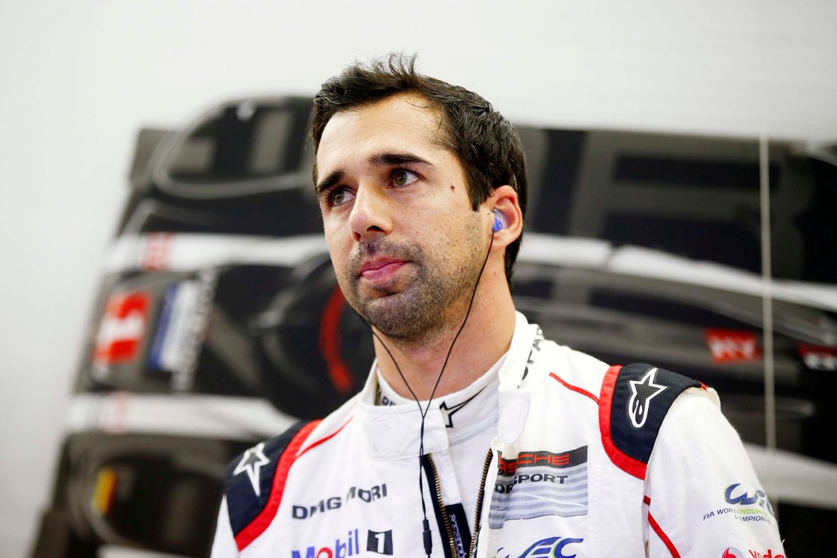 PorscheFormulaE's tweet photo. I was on my out lap when a GT car just hit me, which caused damage to a rear tyre and bodywork, reported @neeljani https://t.co/0PWshzlVWF