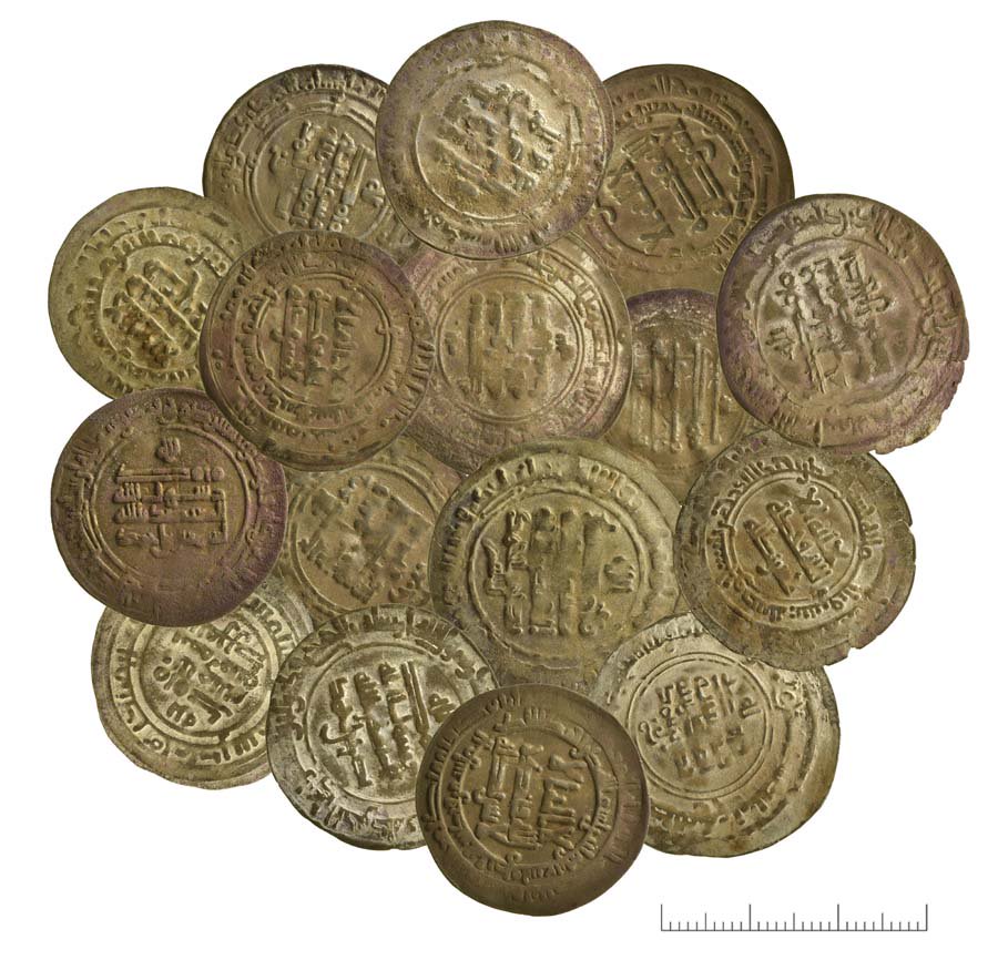 Hoard of Islamic silver coins found in Sweden. More info irisharchaeology.ie/2016/11/hoard-… #archaeology