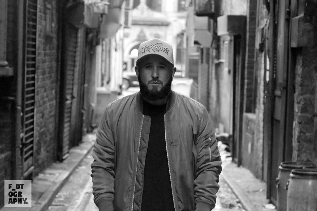 f_otography's tweet photo. Backstreet https://t.co/7wOqvGH4r7
