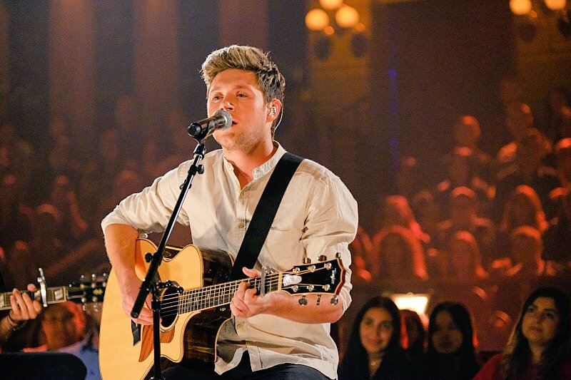 JoshEmoji's tweet photo. Cada RT es un voto 

Vamos hacerle ganador con su primer premio en solitario #MTVStarsNiallHoran https://t.co/Ldmj3RcIOu