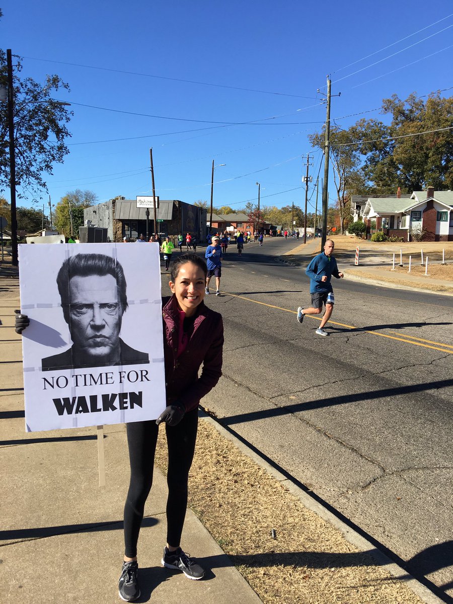 LydiaHuNews's tweet photo. I much prefer cheering for other runners ... especially with a sign like this! #notimeforwalken https://t.co/PoXFWHosQG