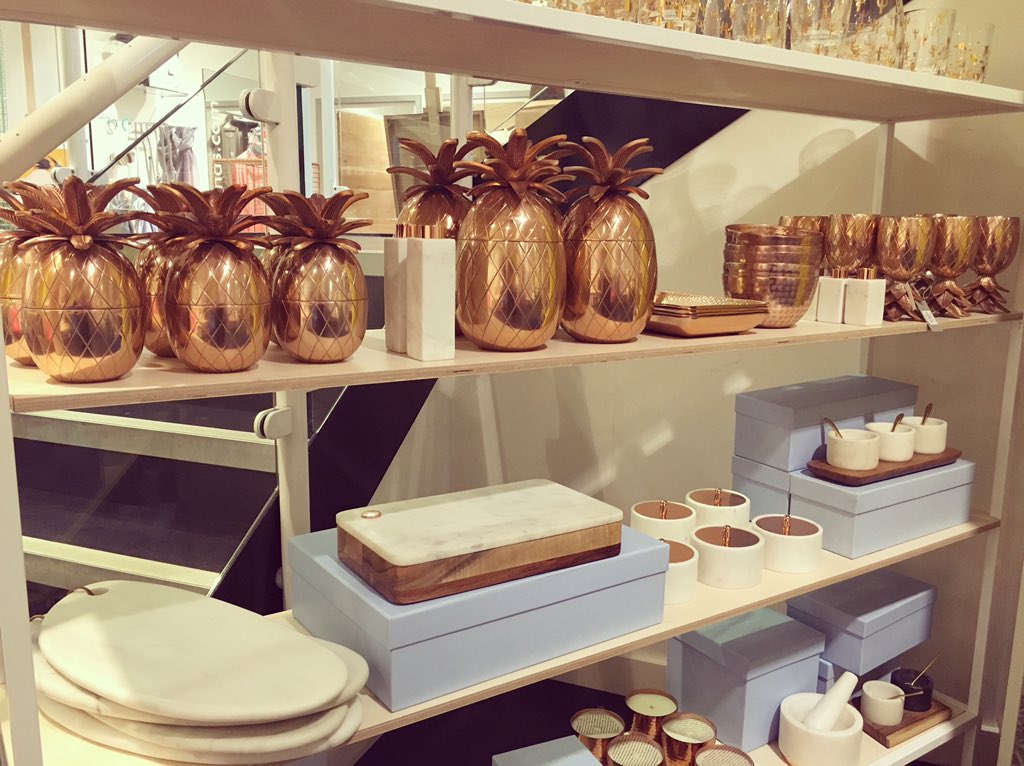 workandwish's tweet photo. @hello_october_ @OliverBonas oh stop- I didn't realise how necessary owning pineapples was until I saw their home section 😍 https://t.co/AI8Fvko75Z