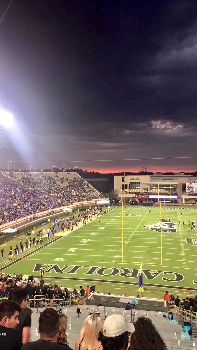 CurlineeHarris's tweet photo. They lying when they say ECU isn't the best damn school #imean #lookatthis https://t.co/CxMgEmRALw
