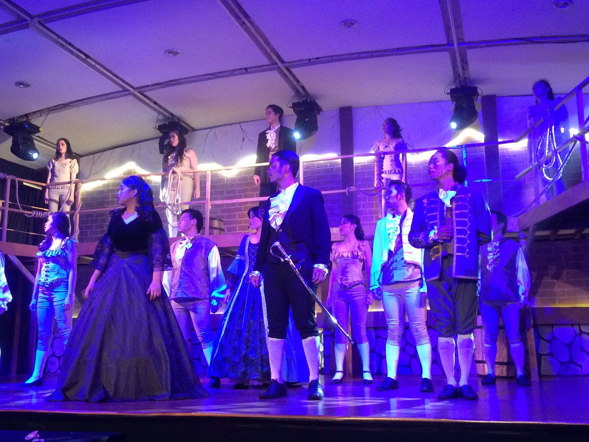 Brilliant performance of Hamilton in Jakarta tonight ~ no boos, just cheers, as young Indonesians showed off their talent &amp; diversity