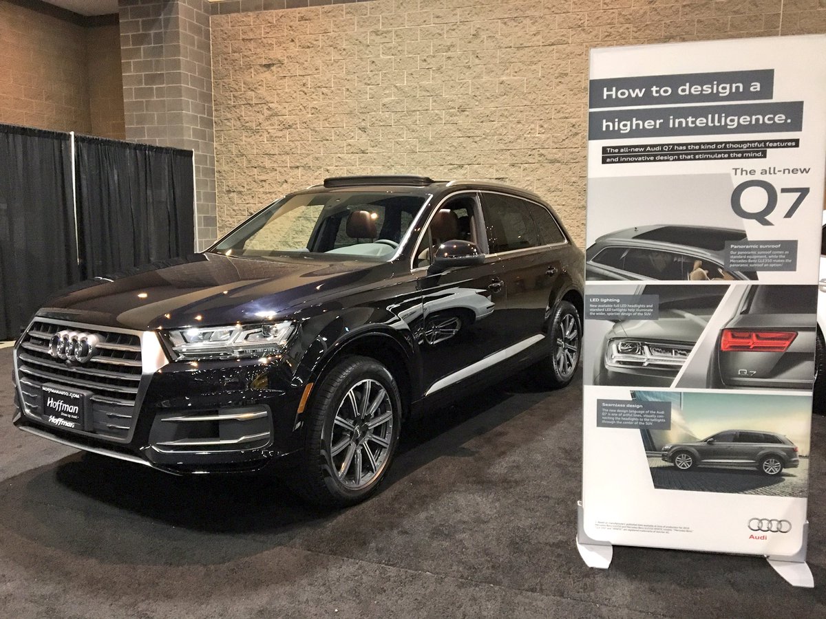 CTAutoShow's tweet photo. Say #Howdy to the all-new @Audi #Q7 and #A4  @ConnAutoShow ! https://t.co/nYGpgPPCPC