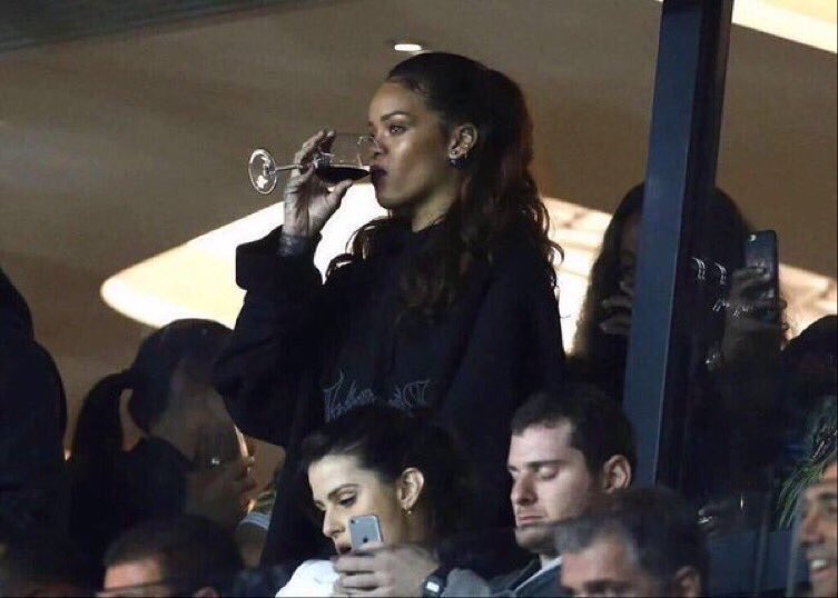 Rih_reaction's tweet photo. "Alcohol is bad for you"

Me: https://t.co/qIj9ePyaaz