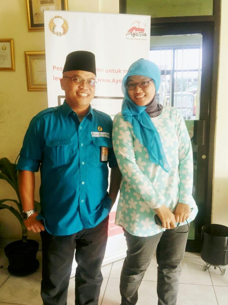 ana3ayr's tweet photo. @damripusat #selfieondamri foto dengan direktur Damri SBU kor 1&amp;8 #70tahundamri #berubahdengankualitas https://t.co/mL1u4zYt7i