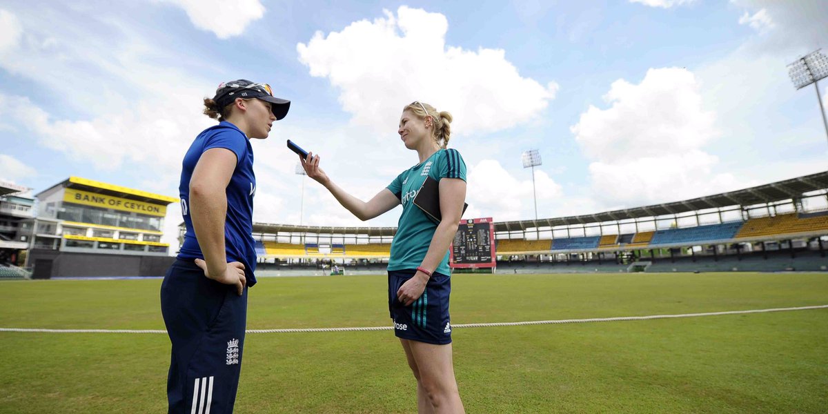 Heatherknight55's tweet photo. Going to miss 'mega LOL's' with this one. One of the best! #shooooot #dinnerclub #allofthepulses #baaaaabe #๐ค๐ป๐ธ https://t.co/CkxMdZ7dpF