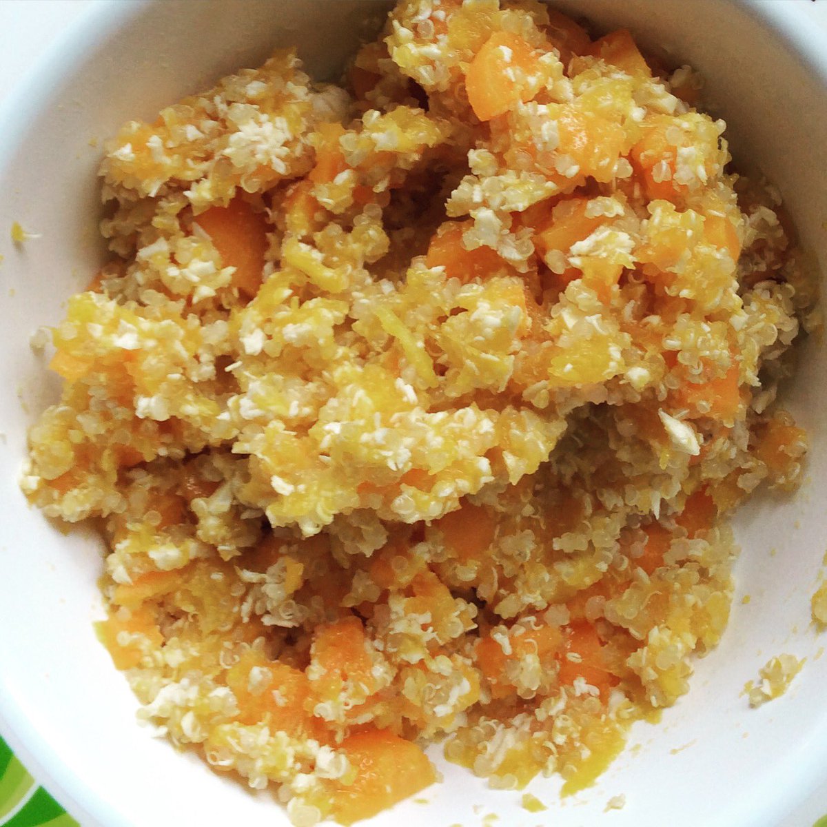 Piekerniet's tweet photo. Receptjes #opdegroei of erop gebaseerd van @DumontSofie zijn een hit bij de #15mo. Quinoa, butternut, wortel en kip. https://t.co/44oqfHtffZ