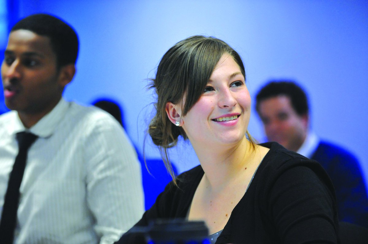 FDMGroup's tweet photo. Find out how FDM is utilising these new #tech to kickstart the careers of over 1,000 grads this year https://t.co/FcGg35ZKuf #FDMcareers https://t.co/Z9EFrL9HLt