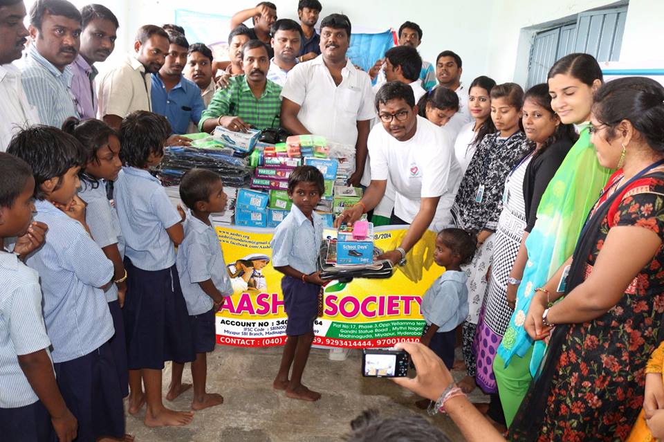 aashrisociety's tweet photo. https://t.co/YR2YE89jbb
https://t.co/szCpluYNjm
We have distributed shoes bags books pencil kits etc to govt school kids
#Aashri #Aashriteam https://t.co/ujnEnLkViF
