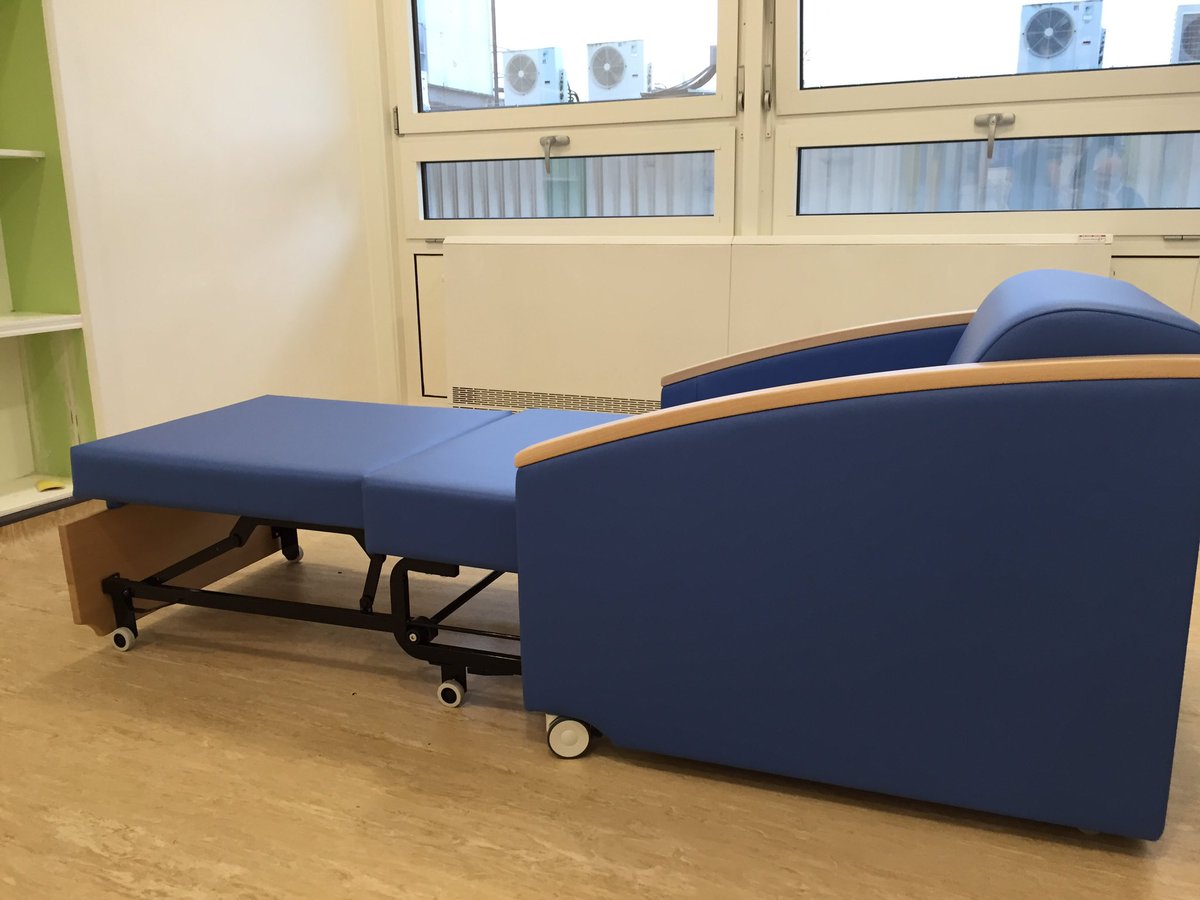 Duncan_CNO's tweet photo. 2 days to go &amp; meet latest arrival @KingstonHospNHS dementia friendly ward. Comfy sofa beds for carers @JohnCampaign @livfrim @KHFTCharity https://t.co/2ZITEO3Uzz