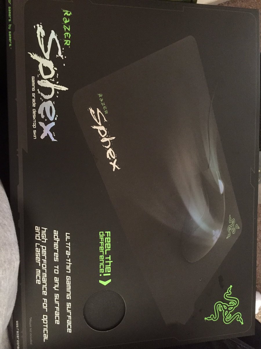 BiggestOfBens's tweet photo. Such an amazing surface to game on 😱❤️@Razer #Razer #Sphex #RazerSphex https://t.co/SSui2KXrYK