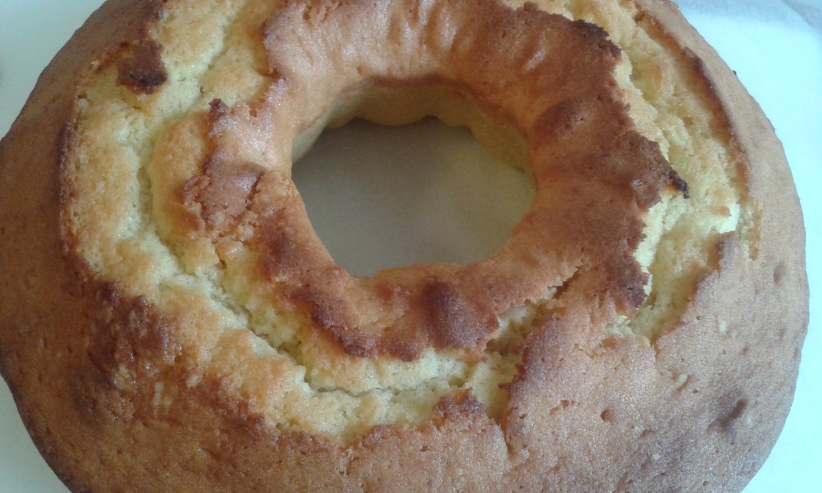 #HomeMade #Coconut #SpongeCake from <a href="/mc_chocolatier/">MC.Chocolatier</a>