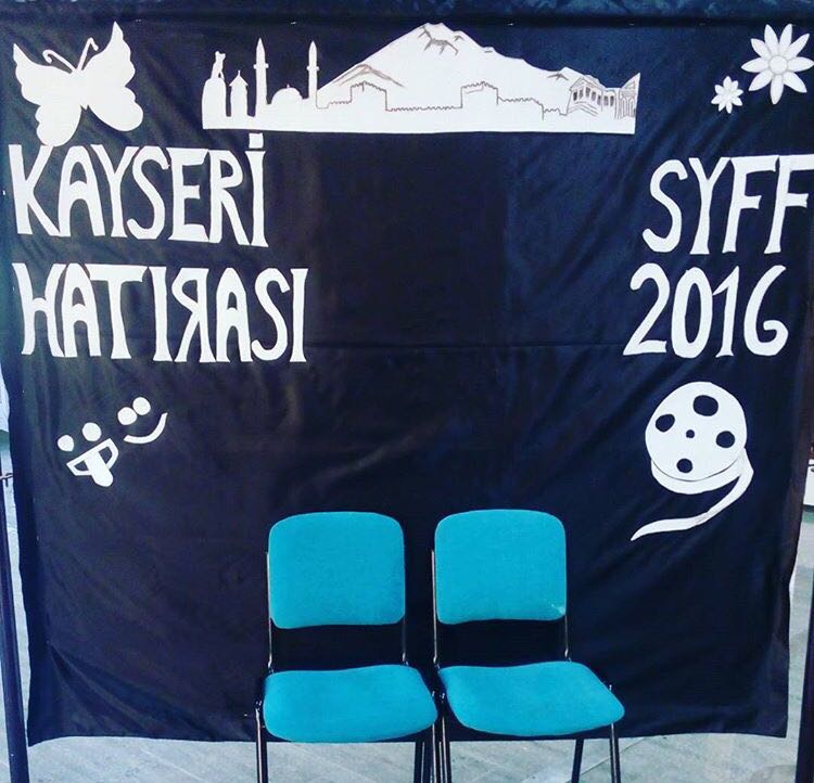 SYKolektifi's tweet photo. festivali var eden yerel ekiplerden ve katılımcılardan #syff2016 etiketi altında gülümseten, mutlu eden, umut veren kareler geliyor :) https://t.co/BcRynaHSCY