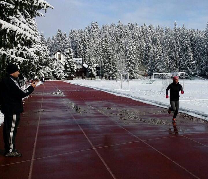 Mindset of a champion:                 
✅Works hard
✅Makes no excuses 
✅Does more than asked 
✅Has a vision and drive to succeed