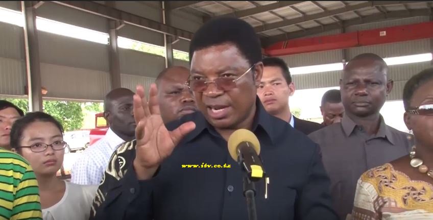 kaiyuntiyu666's tweet photo. #Habari:Waziri Mkuu Kassim Majaliwa atoa siku 18 kwa Mkandarasi ktk kiwanda cha Kiluwa #SteelGroup awe amemaliza kazi ya kuweka ume mkubwa https://t.co/UqpVia2yie