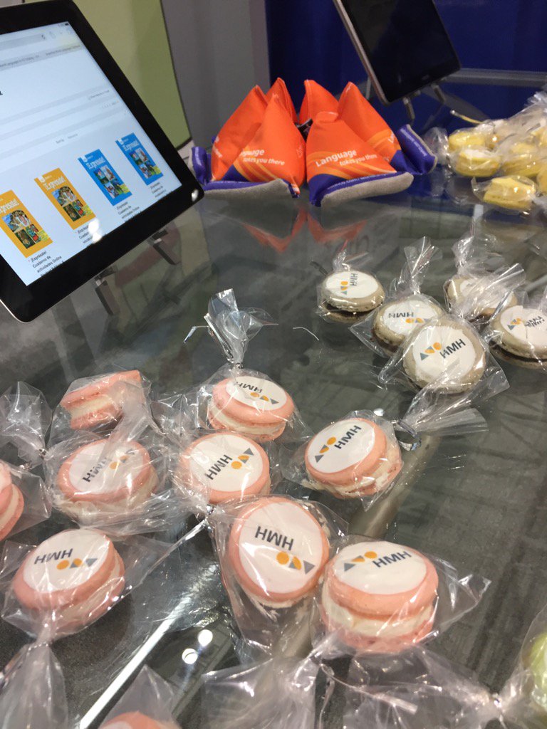 LRiggHMH's tweet photo. Sunday morning #macaron ? Stop by HMH Booth 2414 at #actfl16 https://t.co/mE1engg8V3
