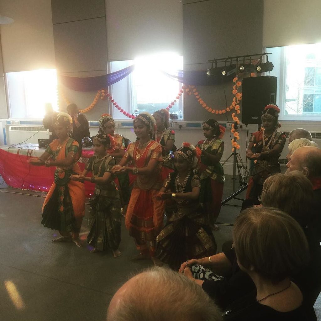 Whoisdhillon's tweet photo. At the #Diwali festival in Sunderland! Great seeing all these colours, cultures and more coming together! #sunderla… https://t.co/UkZoU1doA4
