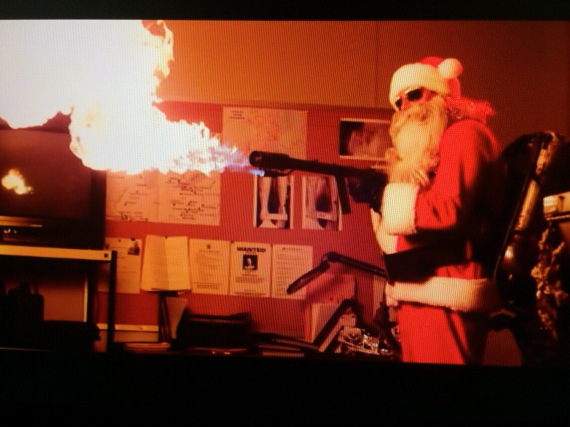 Rumi Twitterissa サイレントナイト 悪魔のサンタクロース クリスマスの日にサンタが殺人を繰り返すフラッシャー映画 良い子 にはプレゼントを 悪い子には死の制裁を加えるサンタさん こんな子も殺るの てくらい情け知らずの殺人サンタw ゴア描写もちゃんと Rumi Twitterissa サイレントナイト 悪魔のサンタクロース クリスマスの日にサンタが殺人を繰り返すフラッシャー映画 良い子 にはプレゼントを 悪い子には死の制裁を加えるサンタさん こんな子も殺るの てくらい情け知らずの殺人サンタw ゴア描写もちゃんと