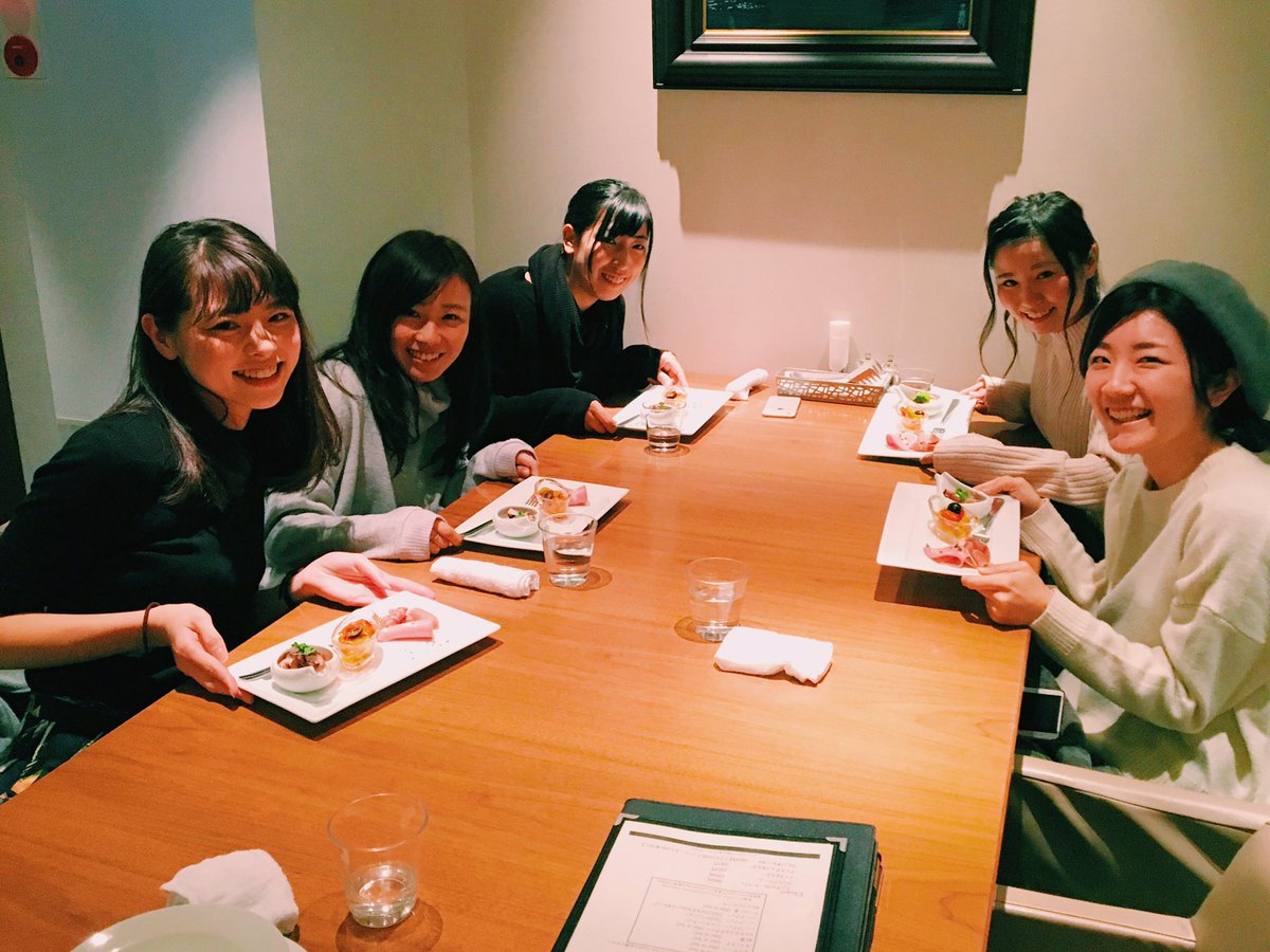 anao97's tweet photo. 水曜日はみんなと✴︎
楽しい時間はあっという間❤️
#vasco #vascom https://t.co/Os1tNRVaJq
