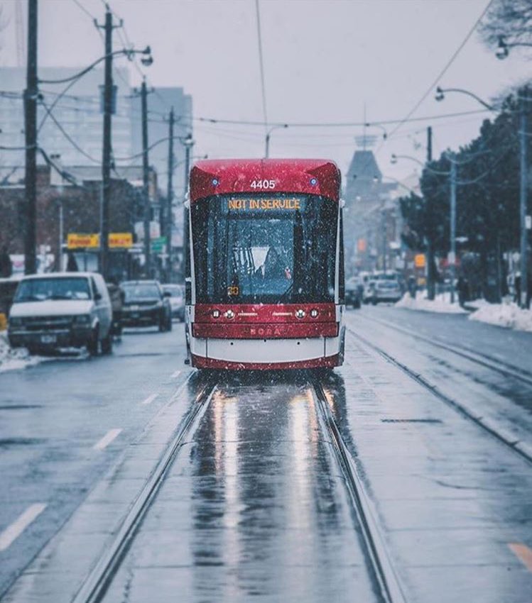 It's the most wonderful time of the year (depending who you ask) #snowTO #firstsnowfall