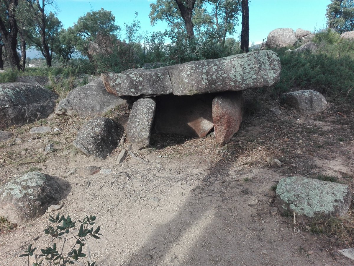 Dolmen del Quer Afumat, #Capmany #albera <a href="/AspresEmporda/">Els Aspres d'Empordà</a>