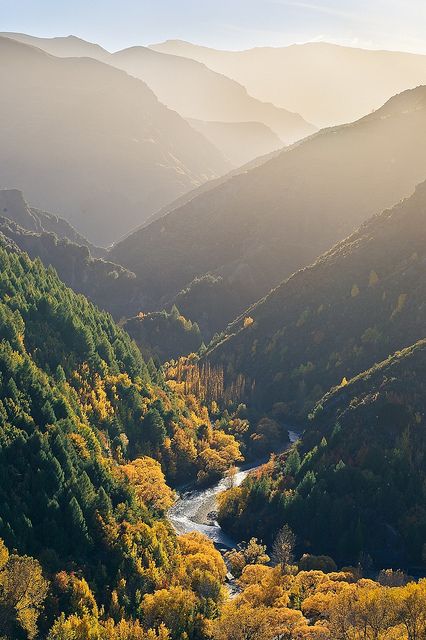 vcreektravel's tweet photo. Arrow River in #Arrowtown, New Zealand - https://t.co/Y0scHnFle2
#ArrowRiver #NewZealand https://t.co/AMdYd0SE7r