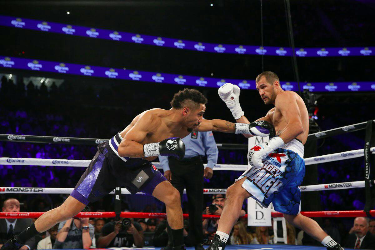 NuMdB's tweet photo. #Boxing - Aquí les dejo #Los5MinDePlay... Ward vs Kovalev fue una decisión controversial, JAMÁS un robo. [AUDIO] https://t.co/ChEIrBdLz5 https://t.co/L8TbDzjm6O
