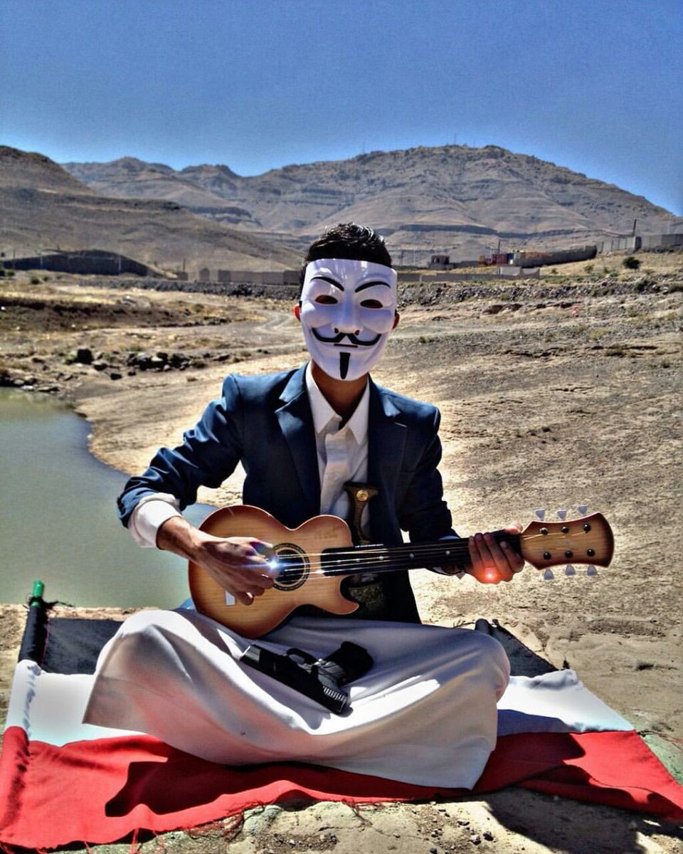 amy16084's tweet photo. ء❆ ∫                     

مـاشتـيش انـا الـعشـقه اخـاف لاجـنن 😟

وانـا لـلمه .. شـاجلـس بـعقلـي احـسن 😜 https://t.co/r2wh6GzfD1