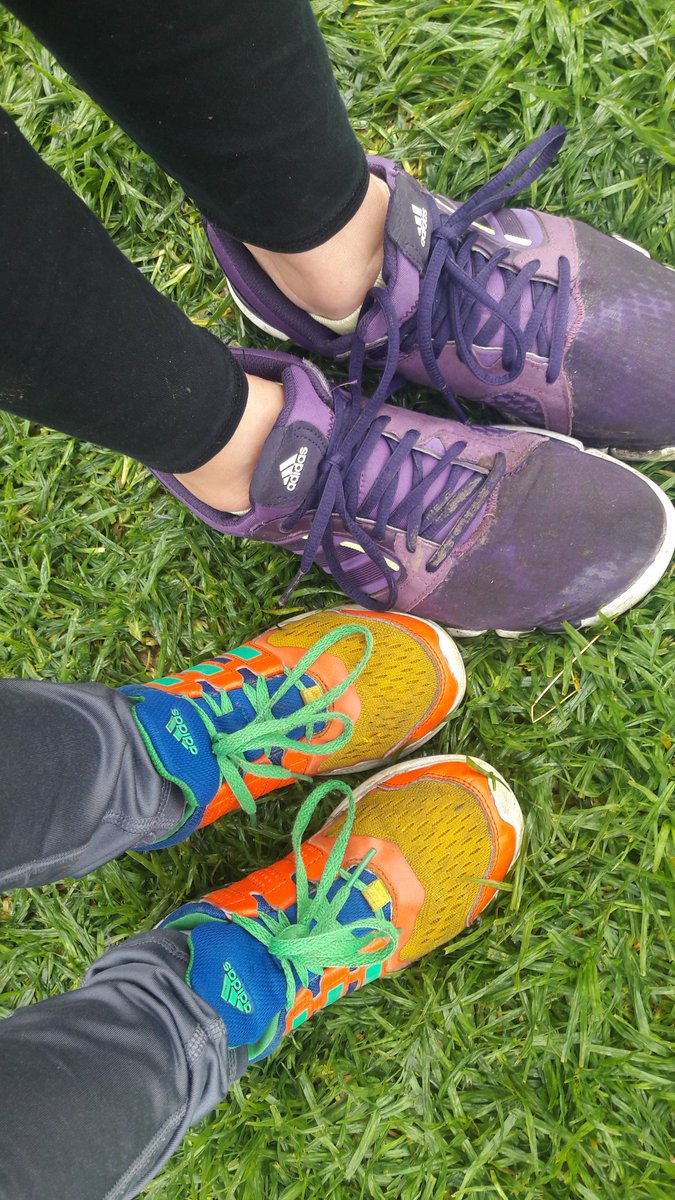 LizzRana's tweet photo. @adidasCO listas para la #carreraCN https://t.co/YYr7gCpdAm