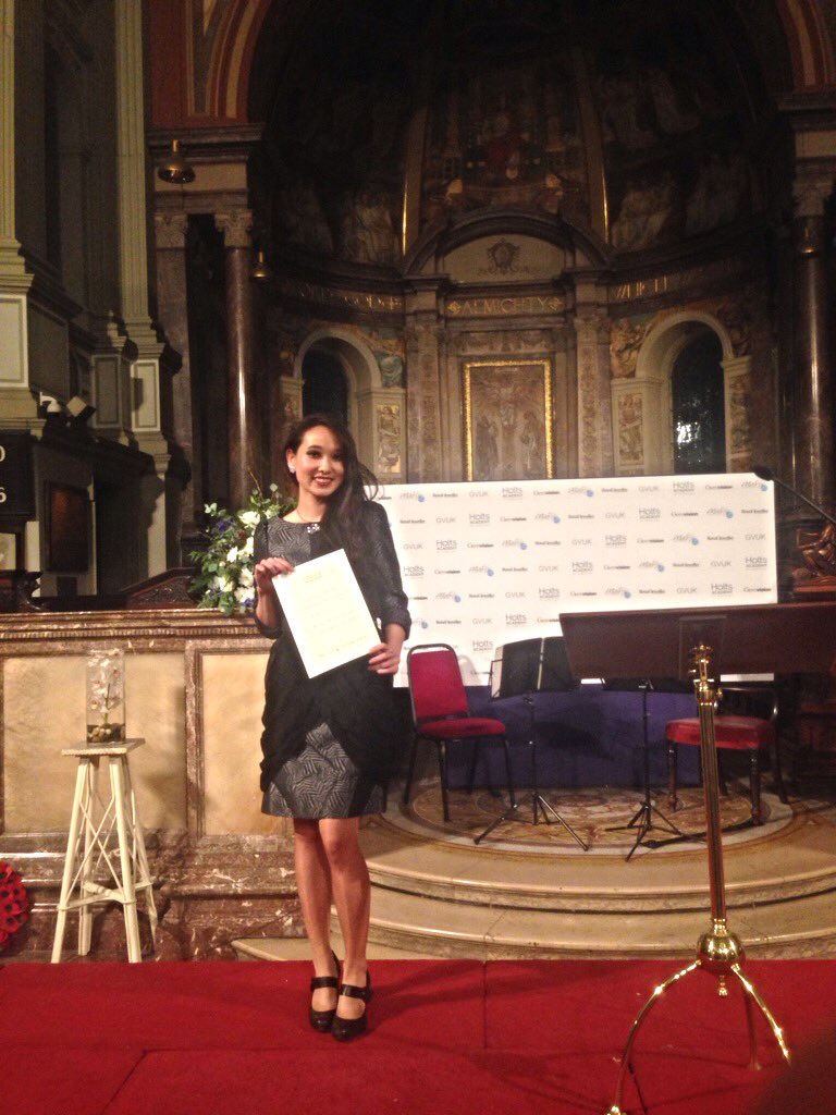 ConnieHandCraft's tweet image. @HoltsAcademy Thank you for organising our graduation ceremony and the Q&amp;amp;A. #retailjeweller #degraaf #smithgrey #Cartier #jewellers #cad