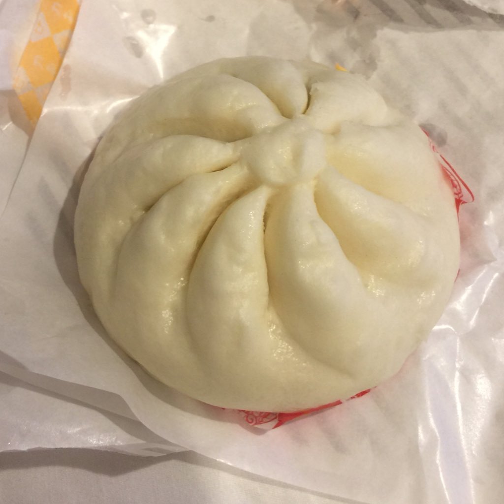 肉まんに酢醤油