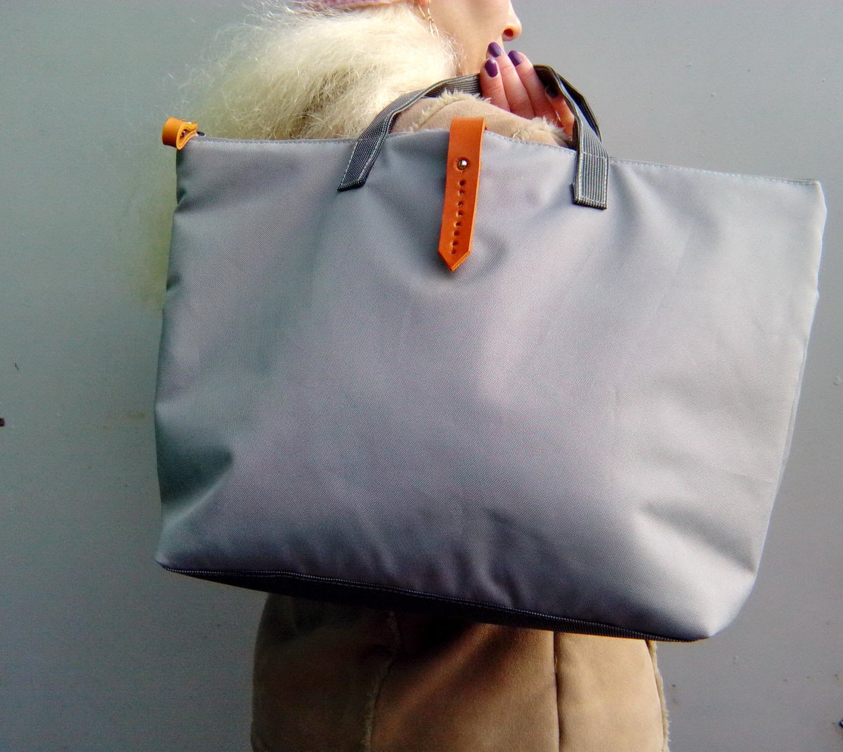 SeraphimaBags's tweet photo. Hi all New #waxedcanvasbag #leather #leathergoods #canvastotebag #handmadebag #waxedcanvas #cotton #shoulderbag #weekenderbag #christmasgift https://t.co/N3Kj7Txu9o