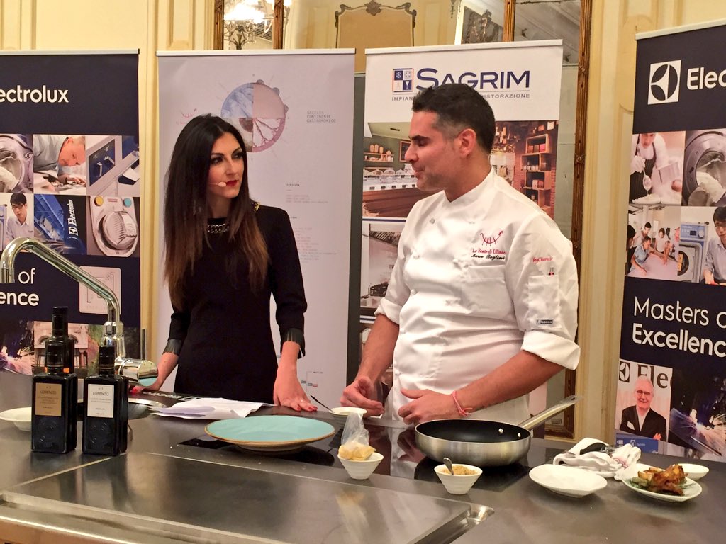 lacuocagalante's tweet photo. E dello #chef #MarcoBaglieri del @CrocifissoNoto ne vogliamo parlare ?? #SiciliaContinente #foodexperience https://t.co/VKFahKzMDk