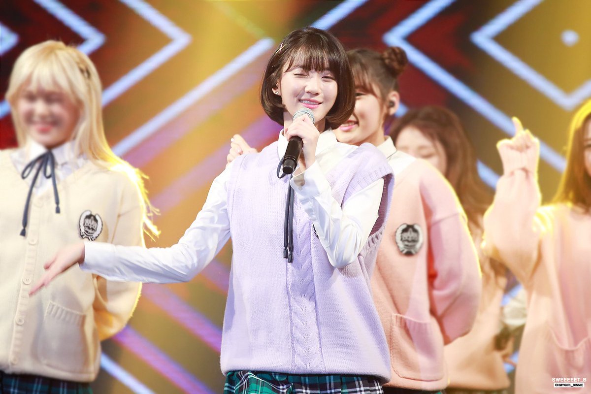 SWEETUBINN's tweet photo. 161119 제주 힐링 콘서트 #오마이걸 #비니
배유빈 넘 사랑된다 진짜 진짜 진짜로/하트/
 @WM_OHMYGIRL https://t.co/XP6bisBzK0