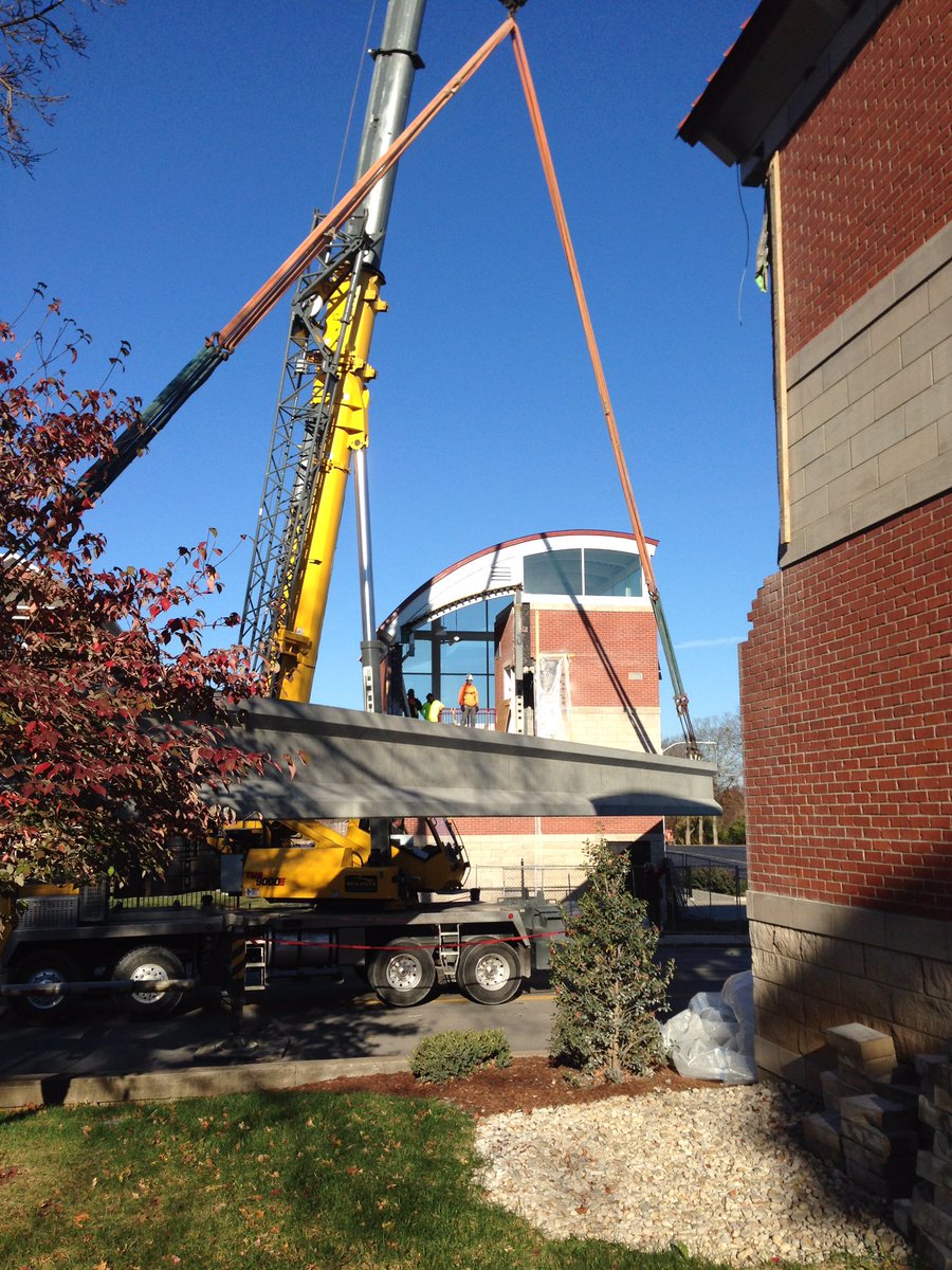 Reconstruction on @EKUPedway continues as steel beam is put in place. Will be done in time for start of Spring semester '17 <a href="/EKUBuilds/">EKUBuilds</a>