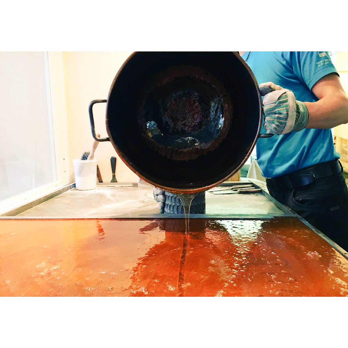 Our awesome team preparing a new batch of extremely hot chili sweets! Everything is made the traditional way of course! 🍬🌶🍋🍍🍇🍓