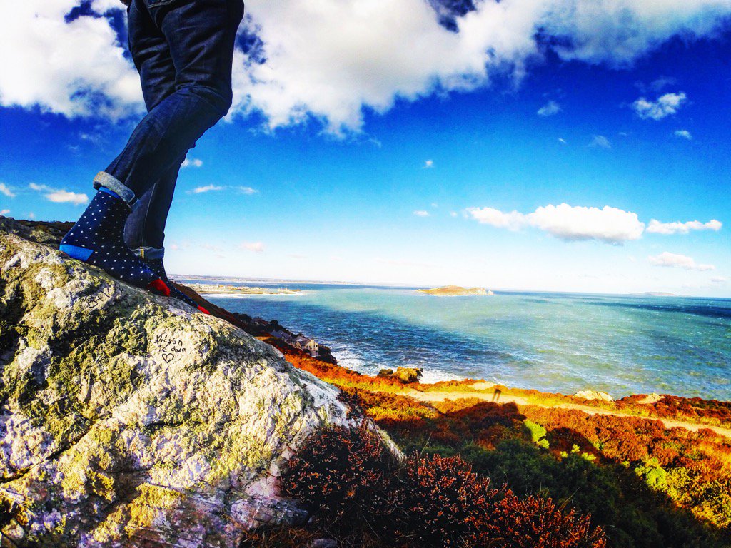 FunkyFootSocks's tweet photo. Socks that rock on a rock . . . #Meta https://t.co/4S8VknHwRY